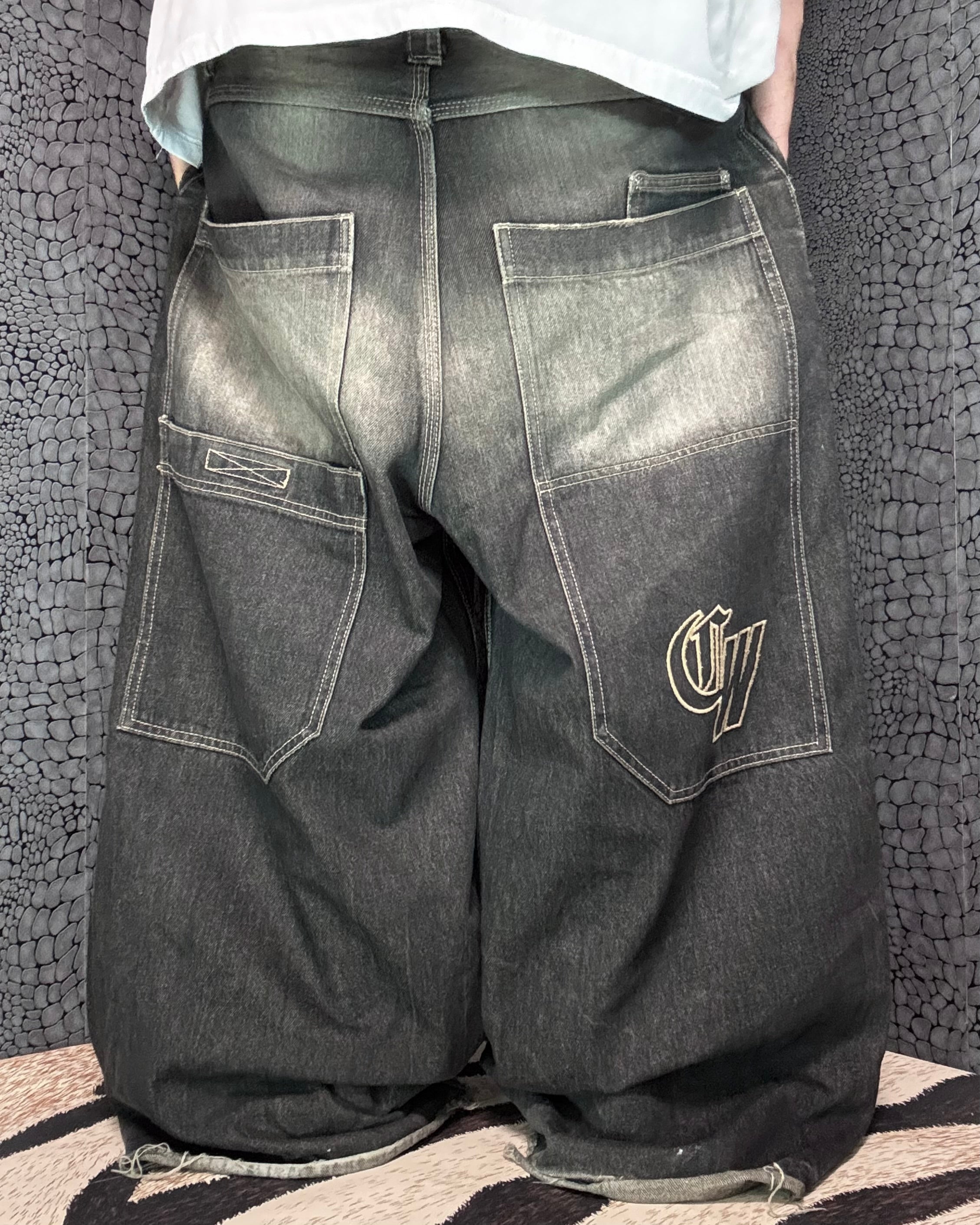 [V0908] Vintage y2k / 2000s like Bershka schwarze baggy skater jeans