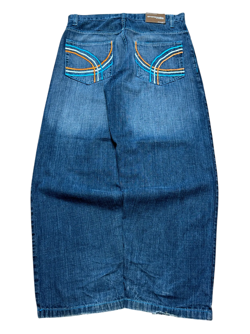 Evolution baggy jeans, dark blue wash – light blue, orange and white chevron stripes embroidered on both back pockets – flat lay, rear – vintage Y2K, size W36 / XL, ships from Germany / Versand aus Deutschland