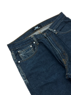 MM like black baggy jeans, dark indigo denim – tonal wave pattern with white stars across the yoke and back pockets – further detail shot (4 of 4) – vintage Y2K, size W32 / M, ships from Germany / Versand aus Deutschland